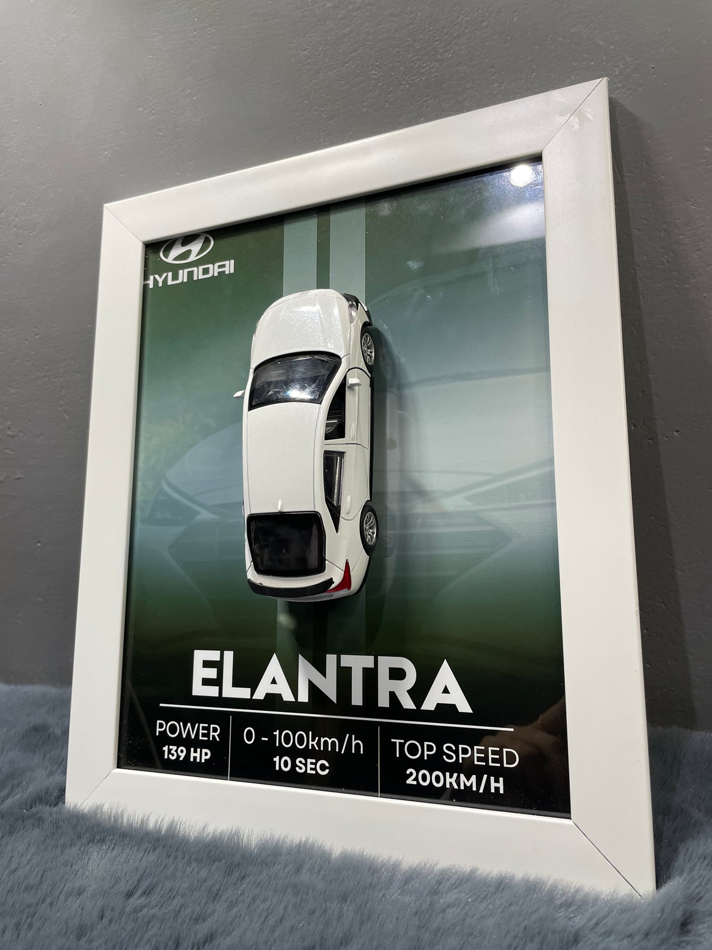 Hyundai Elantra | Kinsmart Official Licensed Model - Car Scale 1:36 | 3D Diecast Frame | Cars Wall Art