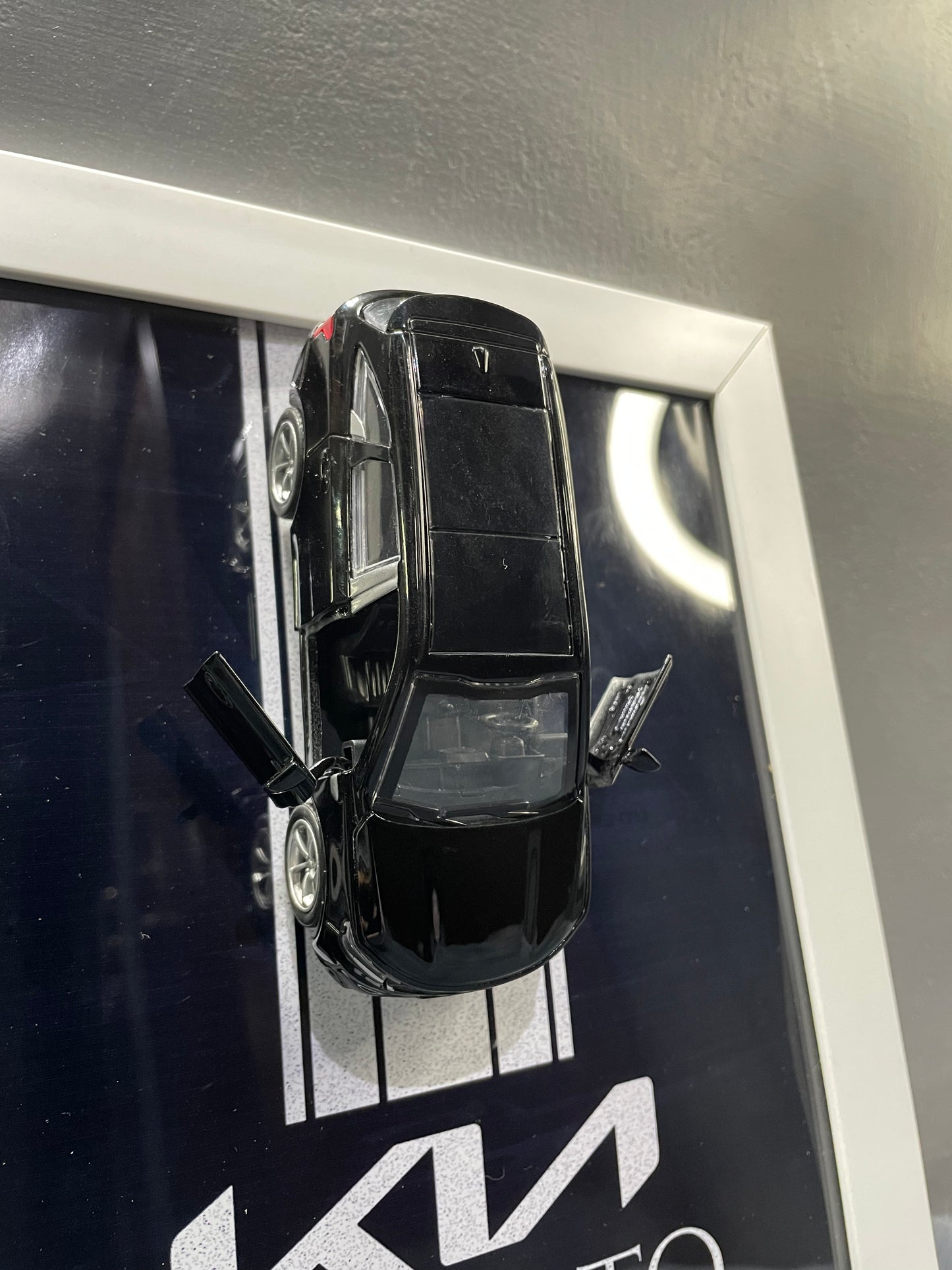 Kia Sorento | Kinsmart Licensed Model - Car Scale 1:36 | 3D Diecast Frame | Cars Wall Art