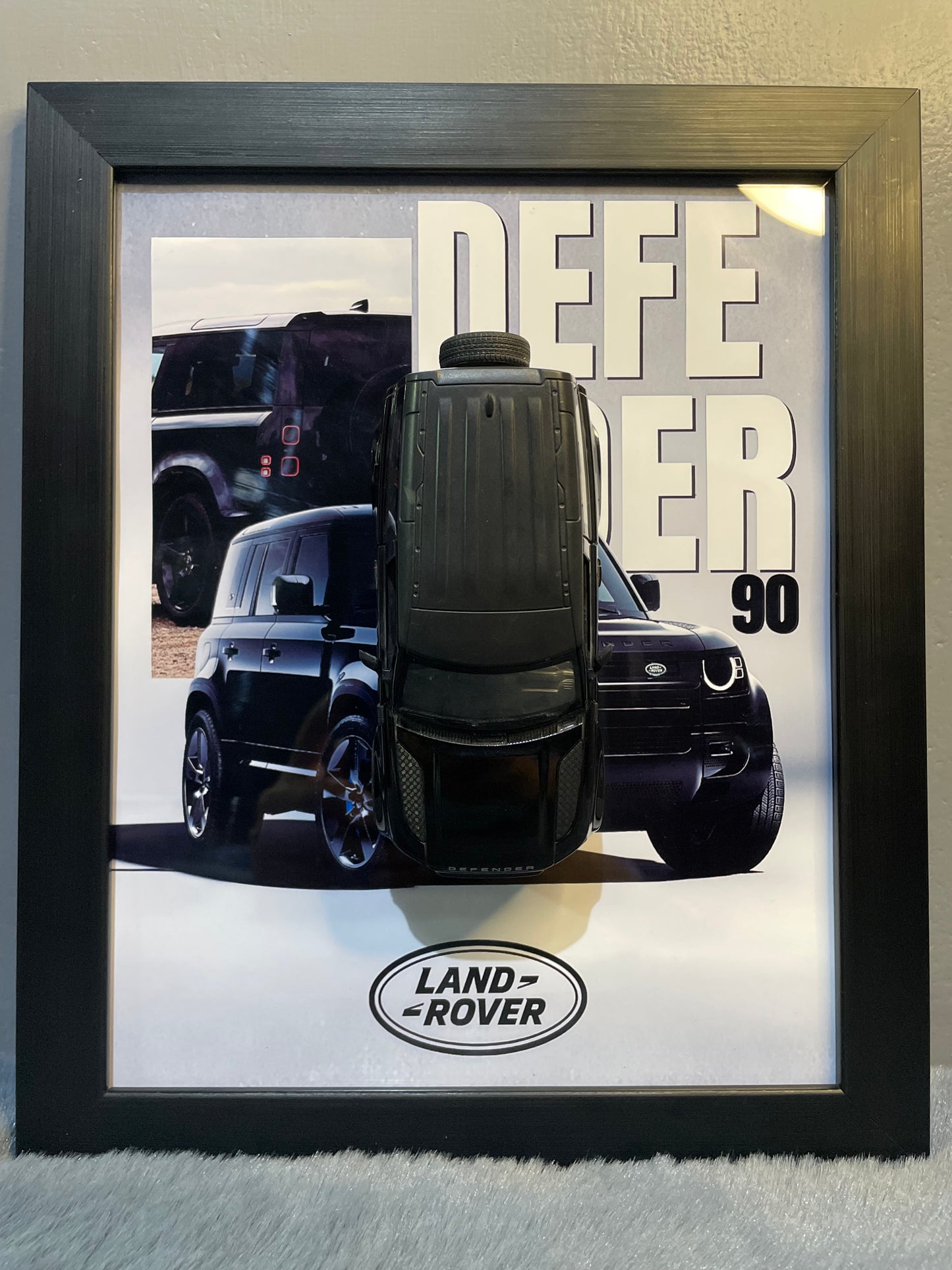 Range Rover Defender | Car Scale 1:36 | Kinsmart Licensed Model |3D Diecast Frame | Cars Wall Art