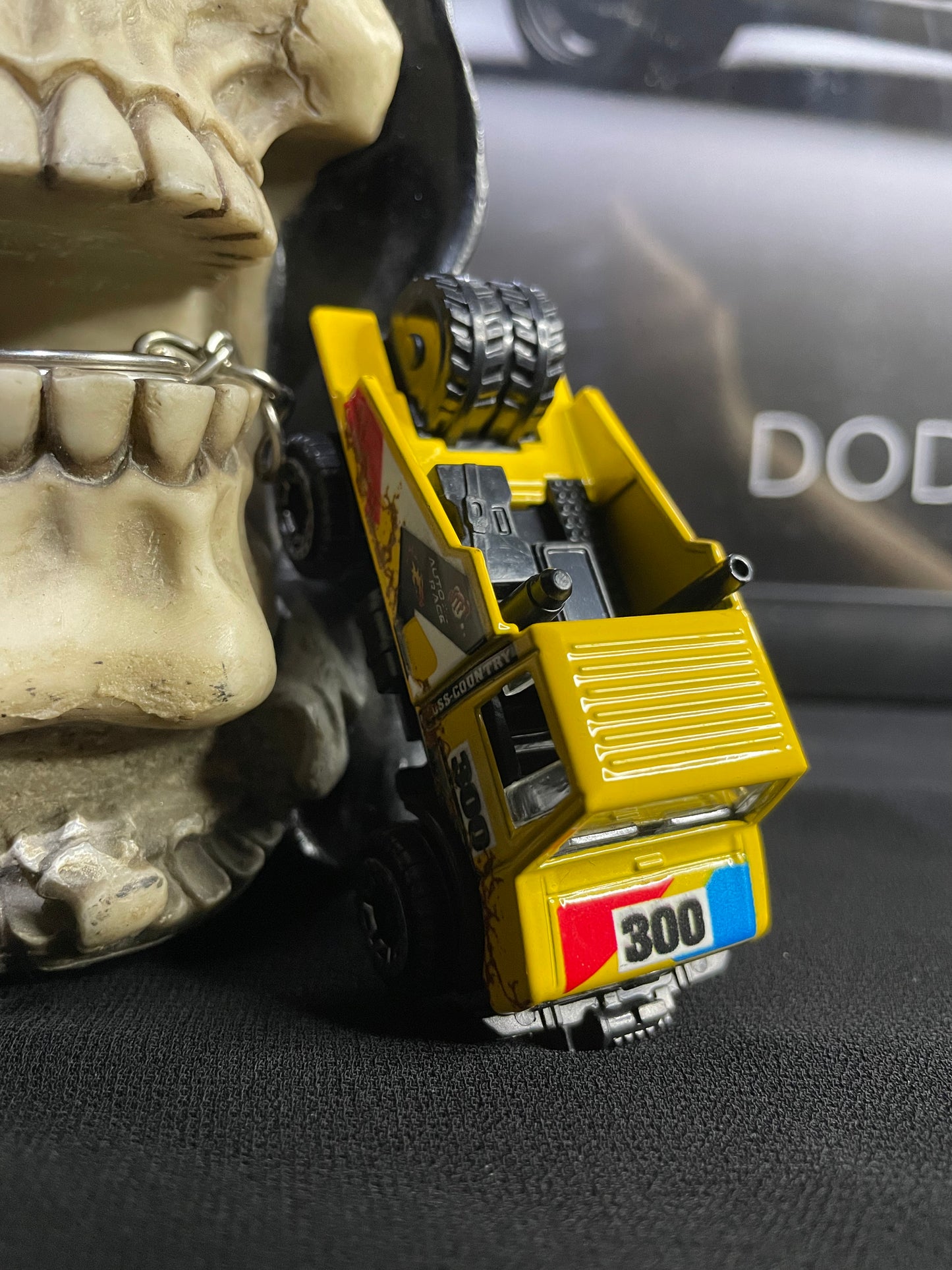 300 SS Country | Keychain